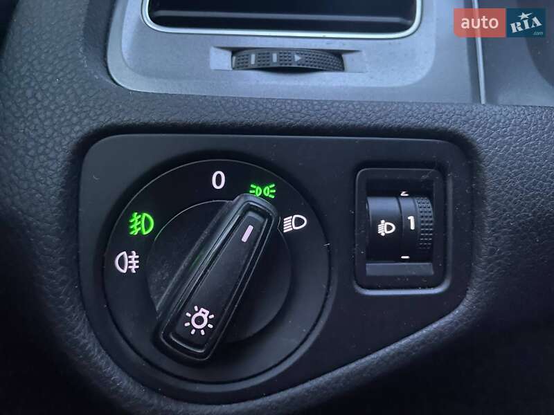 Универсал Volkswagen Golf 2015 в Ирпене