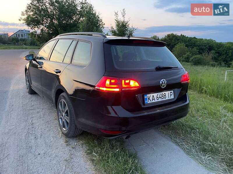 Универсал Volkswagen Golf 2015 в Ирпене