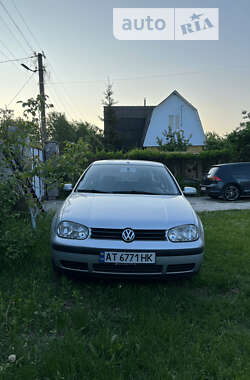 Хетчбек Volkswagen Golf 1999 в Києві