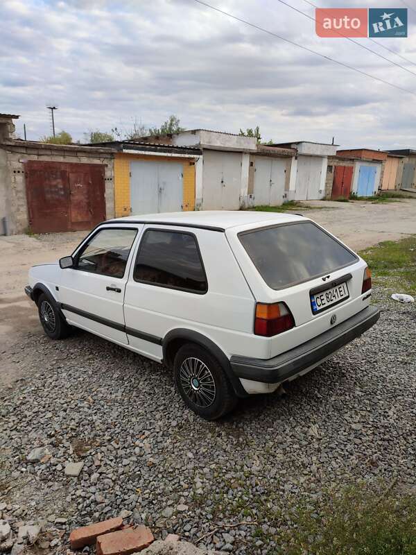 Хетчбек Volkswagen Golf 1989 в Новодністровську