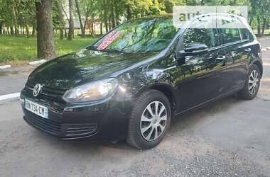 Хэтчбек Volkswagen Golf 2011 в Ковеле