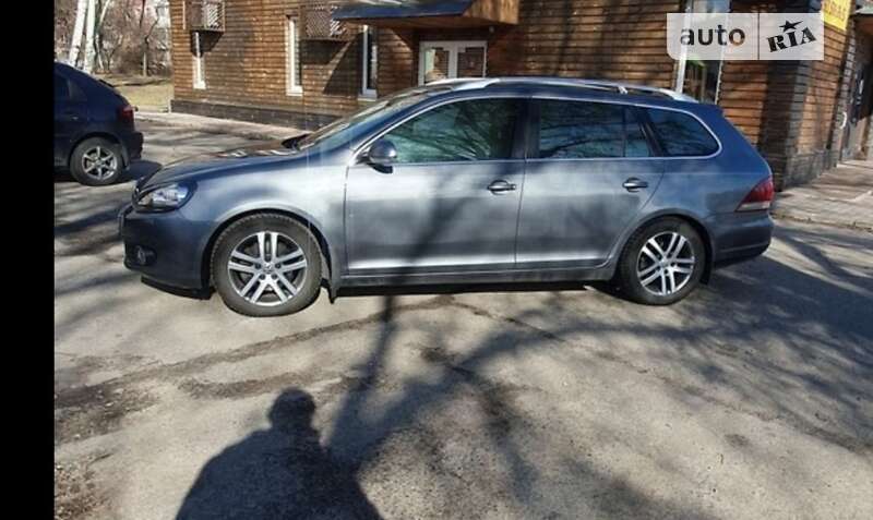 Универсал Volkswagen Golf 2011 в Днепре
