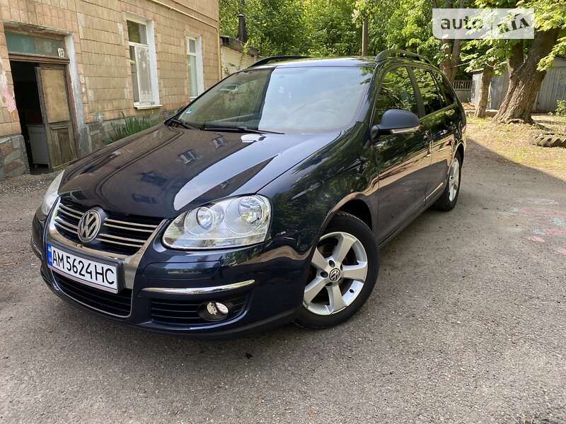 Универсал Volkswagen Golf 2008 в Житомире