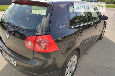 Хэтчбек Volkswagen Golf 2007 в 