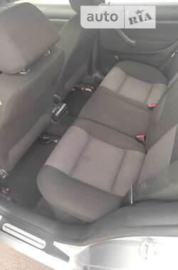 Универсал Volkswagen Golf 2001 в 