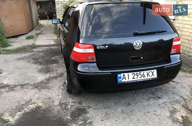 Хетчбек Volkswagen Golf 2002 в Києві