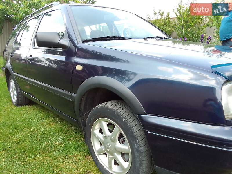 Універсал Volkswagen Golf 1997 в Тернополі