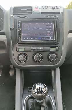 Универсал Volkswagen Golf 2009 в 