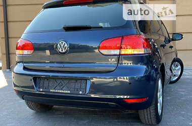 Хетчбек Volkswagen Golf 2010 в Дрогобичі