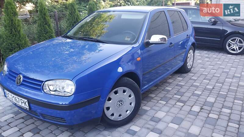 Хетчбек Volkswagen Golf 1999 в Ходореві