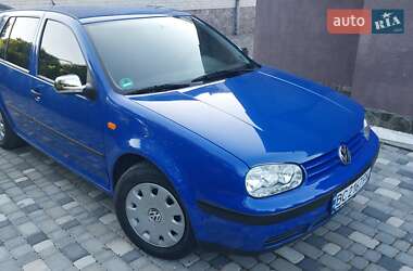 Хэтчбек Volkswagen Golf 1999 в 