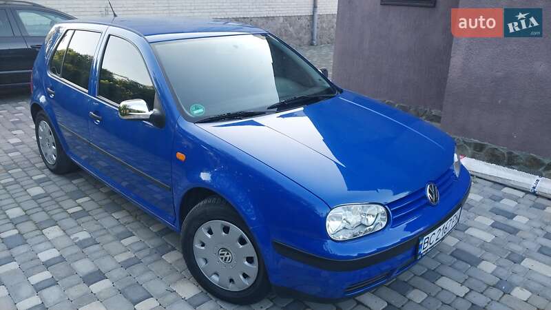 Хетчбек Volkswagen Golf 1999 в Ходореві