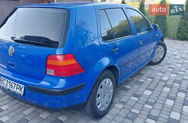 Хэтчбек Volkswagen Golf 1999 в 