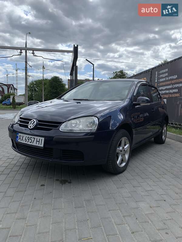 Volkswagen Golf 2004