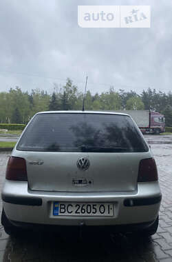 Хетчбек Volkswagen Golf 2000 в Маневичах