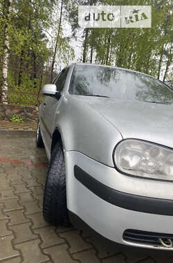 Хетчбек Volkswagen Golf 2000 в Маневичах