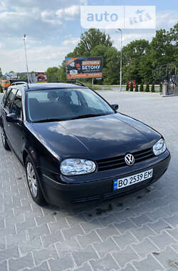 Универсал Volkswagen Golf 2001 в 