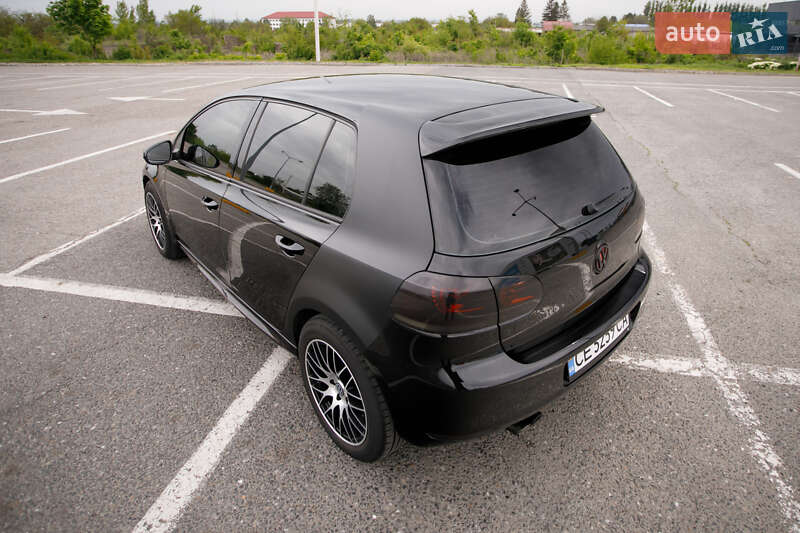 Хетчбек Volkswagen Golf 2012 в Чернівцях