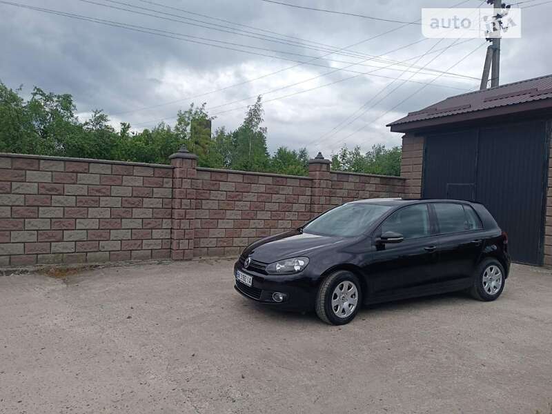 Хэтчбек Volkswagen Golf 2009 в Владимирце
