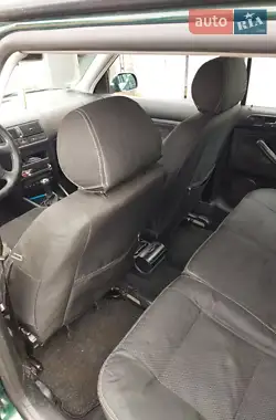 Volkswagen Golf 2001