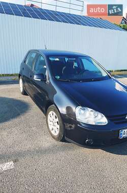 Хэтчбек Volkswagen Golf 2007 в Ужгороде