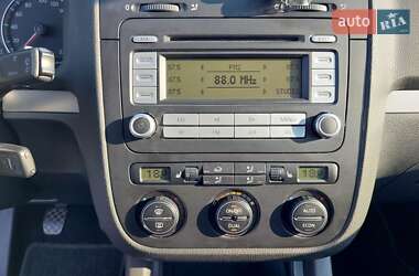 Хэтчбек Volkswagen Golf 2007 в Ужгороде