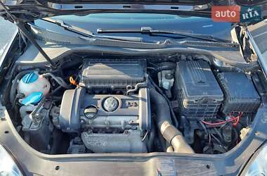 Хэтчбек Volkswagen Golf 2007 в Ужгороде