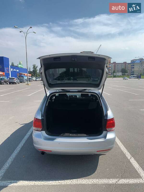 Універсал Volkswagen Golf 2013 в Кам'янець-Подільському