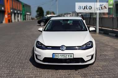 Хетчбек Volkswagen Golf 2015 в Тернополі