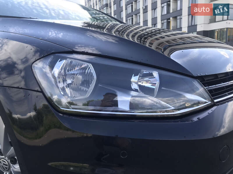 Універсал Volkswagen Golf 2016 в Луцьку