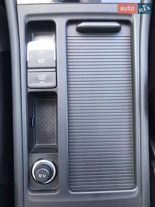 Універсал Volkswagen Golf 2016 в Луцьку