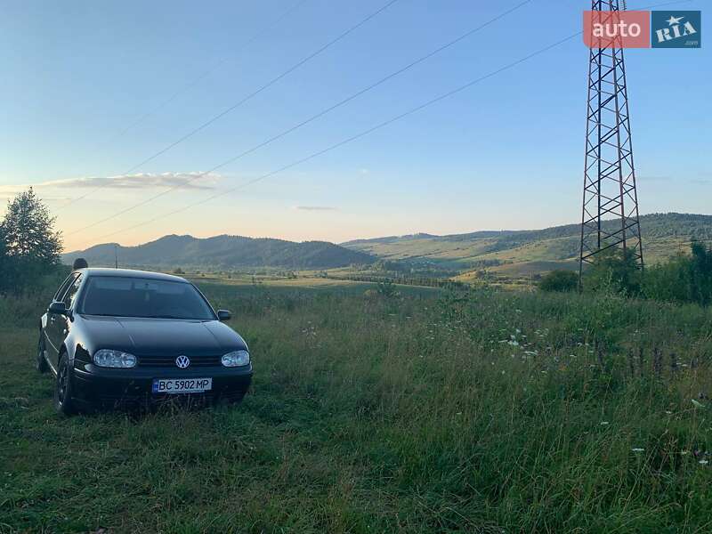 Хэтчбек Volkswagen Golf 2001 в Турке