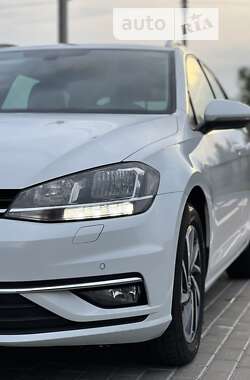 Универсал Volkswagen Golf 2017 в Луцке