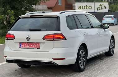 Универсал Volkswagen Golf 2017 в Луцке