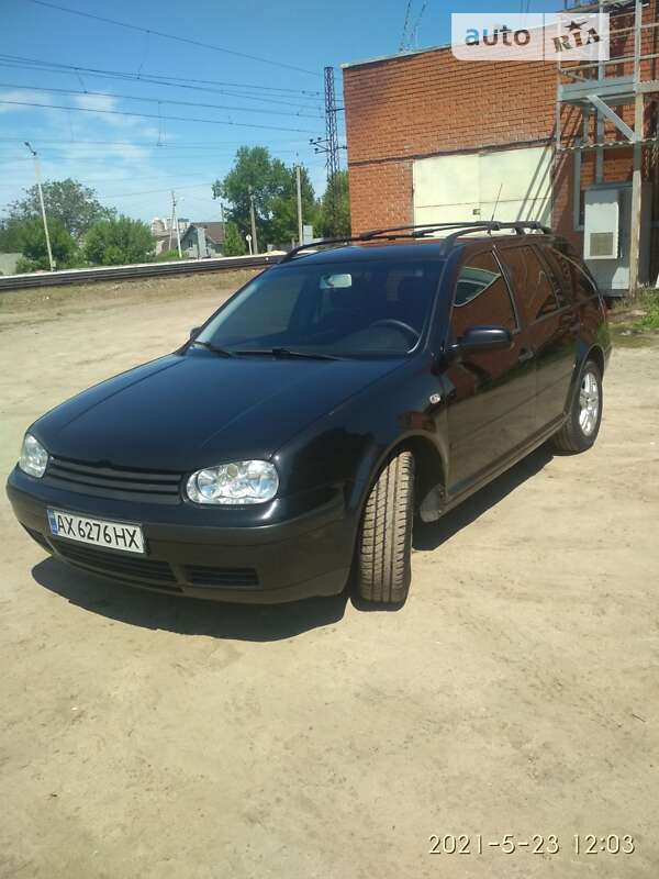 Універсал Volkswagen Golf 2001 в Харкові