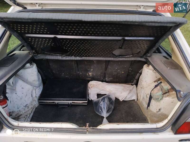 Хетчбек Volkswagen Golf 1989 в Хмельницькому