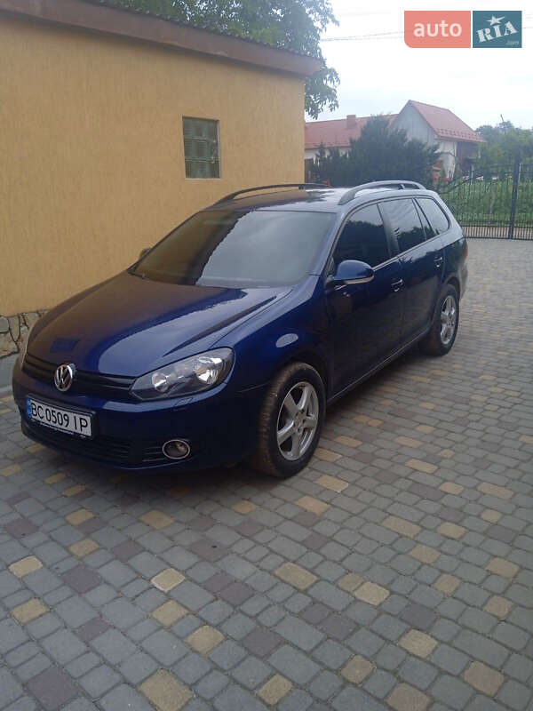 Універсал Volkswagen Golf 2010 в Самборі