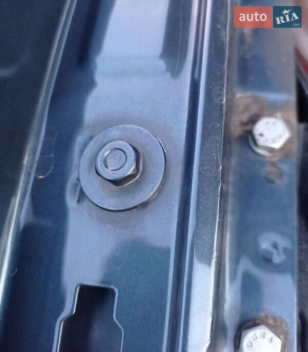 Хэтчбек Volkswagen Golf 2003 в Калуше