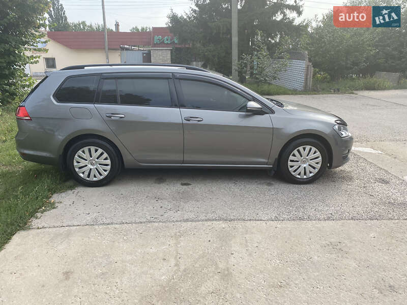 Універсал Volkswagen Golf 2015 в Кривому Розі