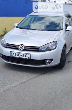 Універсал Volkswagen Golf 2009 в Києві