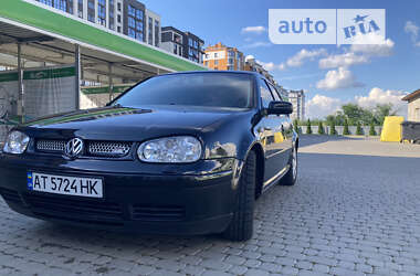 Хетчбек Volkswagen Golf 2003 в Івано-Франківську