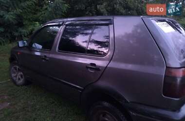 Хэтчбек Volkswagen Golf 1993 в Чернигове