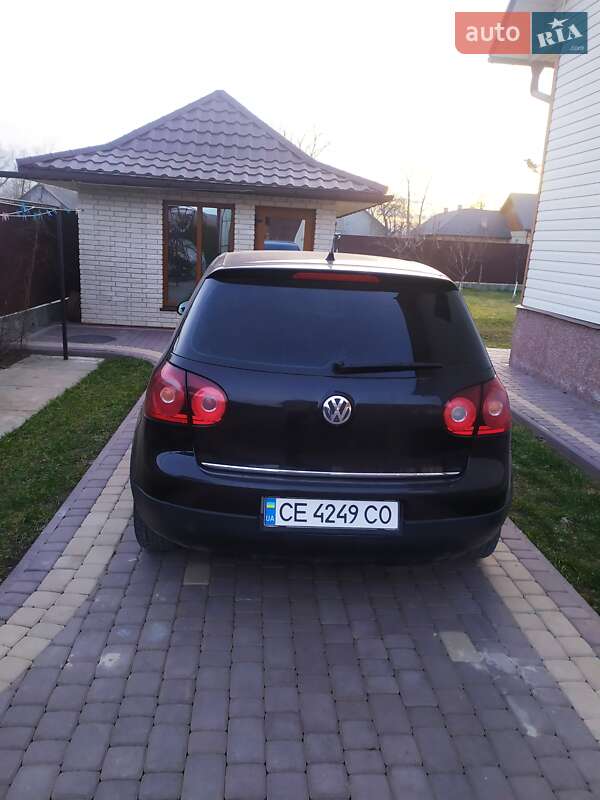 Хетчбек Volkswagen Golf 2008 в Чернівцях