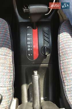 Хетчбек Volkswagen Golf 1992 в Києві