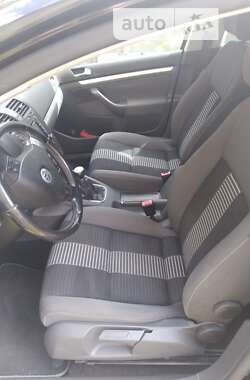 Хэтчбек Volkswagen Golf 2008 в Львове