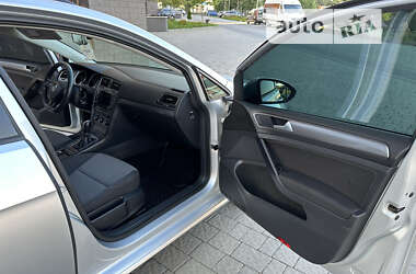 Универсал Volkswagen Golf 2014 в 