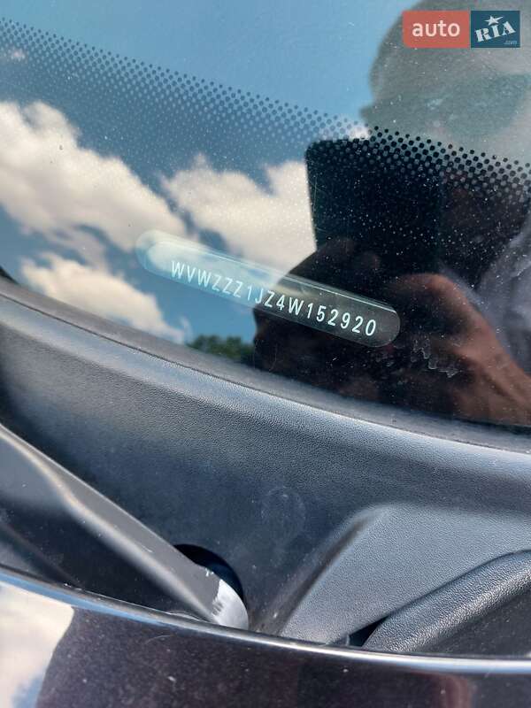 Универсал Volkswagen Golf 2004 в Киеве