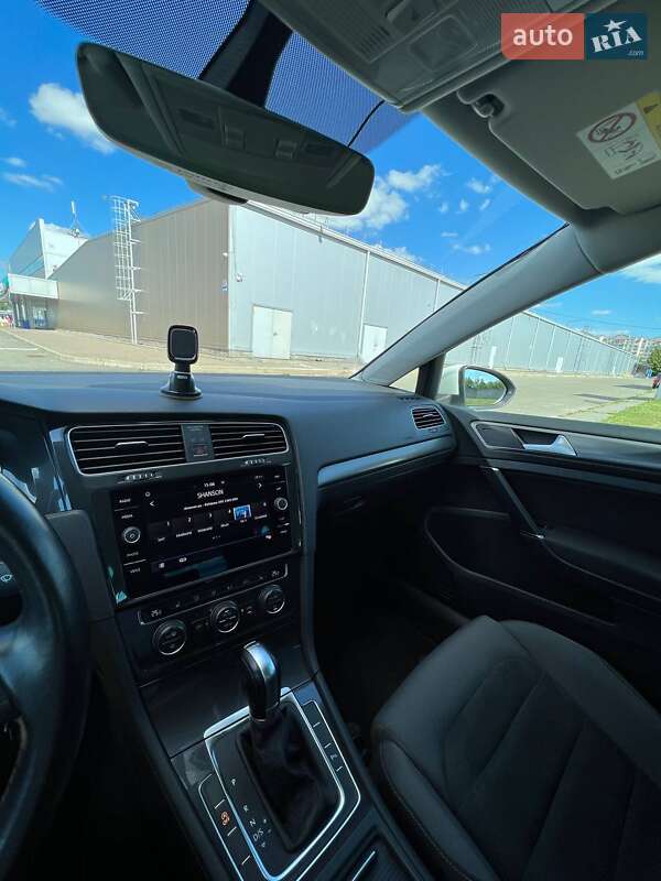Универсал Volkswagen Golf 2017 в Борисполе