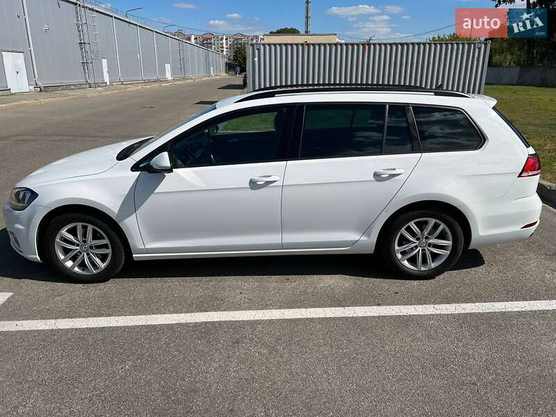 Универсал Volkswagen Golf 2017 в Борисполе