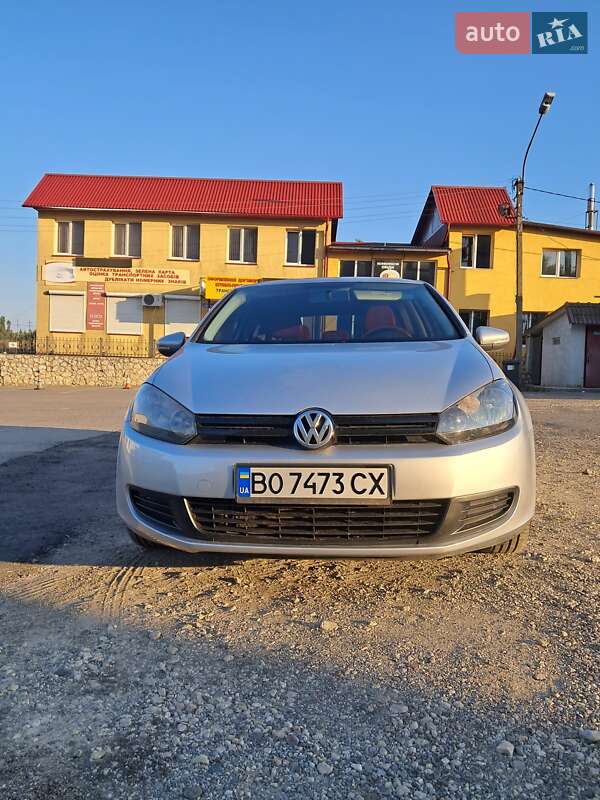 Хетчбек Volkswagen Golf 2011 в Тернополі